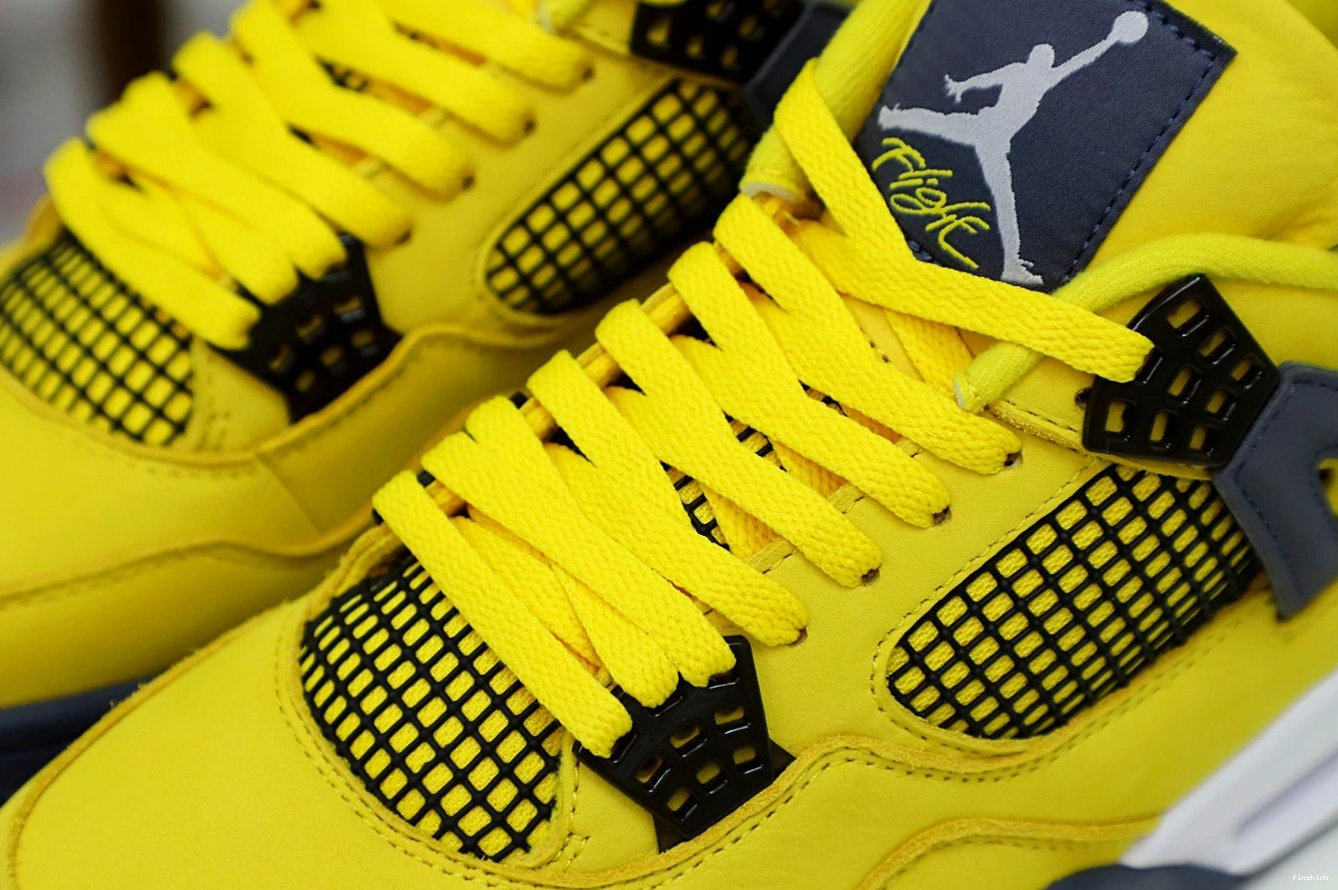 RETRO 2021 JORDAN 4 'LIGHTNING' JORDAN AIR AIR 0731